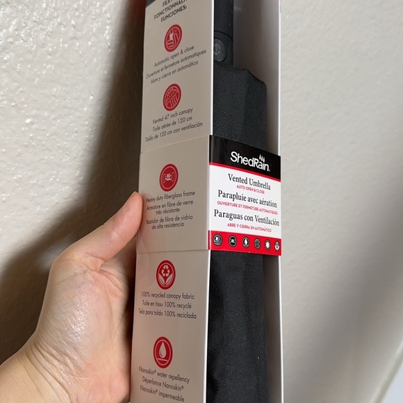 ShedRain Automatic Open/Close  Black Umbrella w/box - Picture 2 of 2